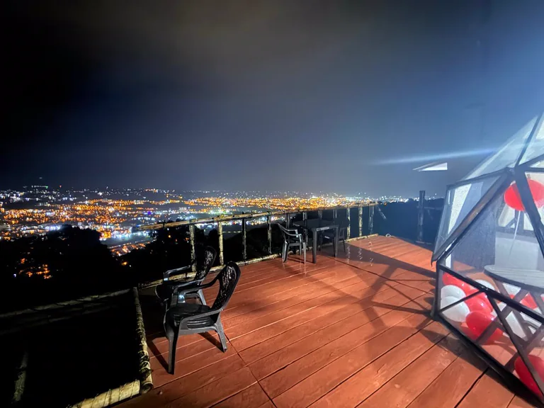 Vista de Pereira desde la terraza de La Kumbre.